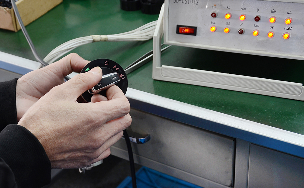 Automotive Headlight Switch Test Factory suppliers Chinese